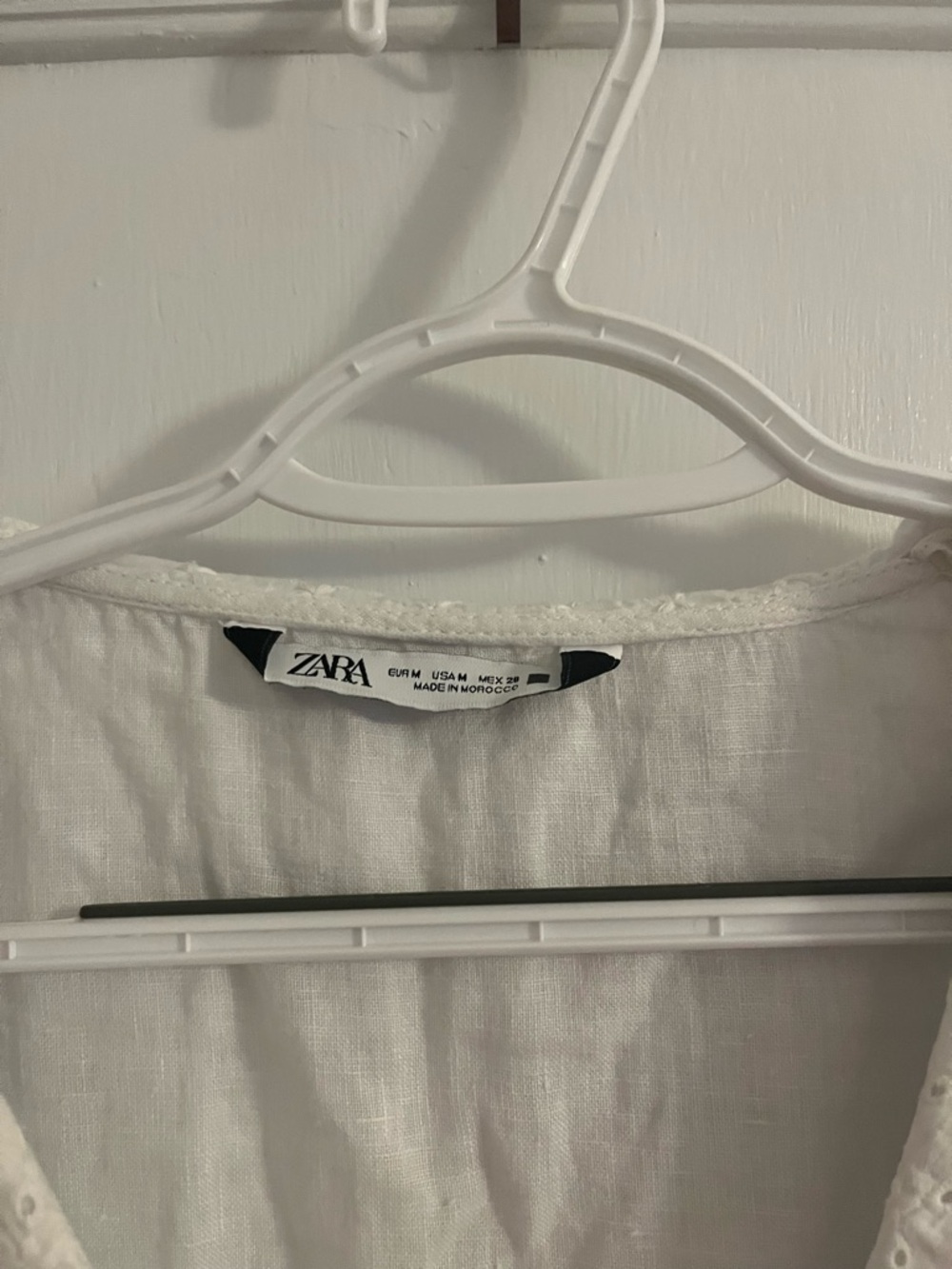 Zara White Eyelet Collar Button-Up Blouse - Picture 3 of 4